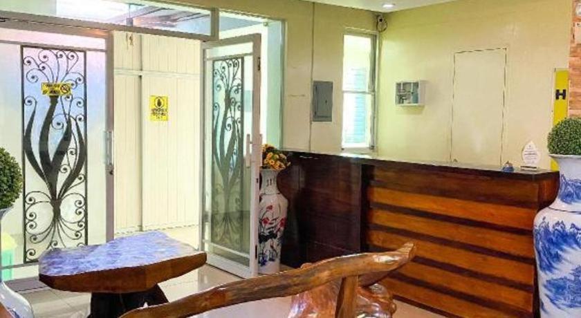 Jm Backpackers Hometel Guimaras Exteriör bild